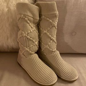 Classic Argyle Knit Uggs